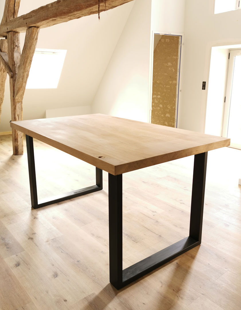 table-contemporaine-bois-métal